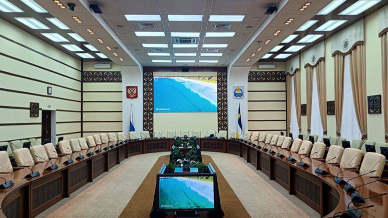 Конференц-зал Правительства РБ и Администрации Главы РБ,  модернизация программно-технического комплекса (Улан-Удэ, ул. Ленина, 54, зал 318)